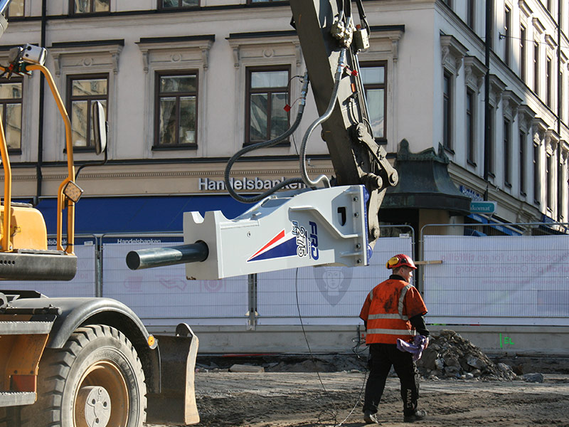 Testkörning av hydraulhammare på Östermalms torg