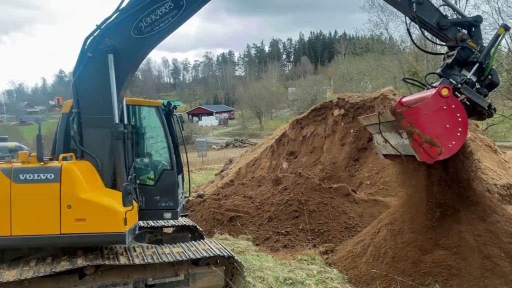 Hakarp Jord & Entreprenad AB använder RS8-14 siktskopa för första gången.